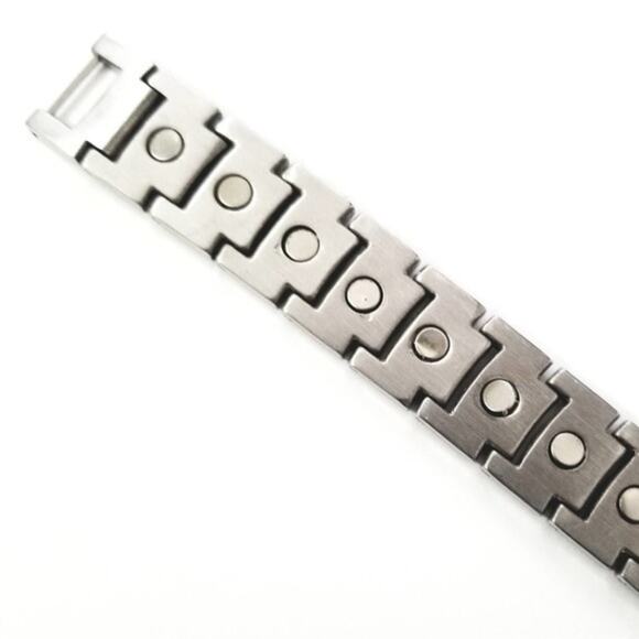 New Black stainless steel magnetic bracelet 8.5 inches - Picture 4 of 8